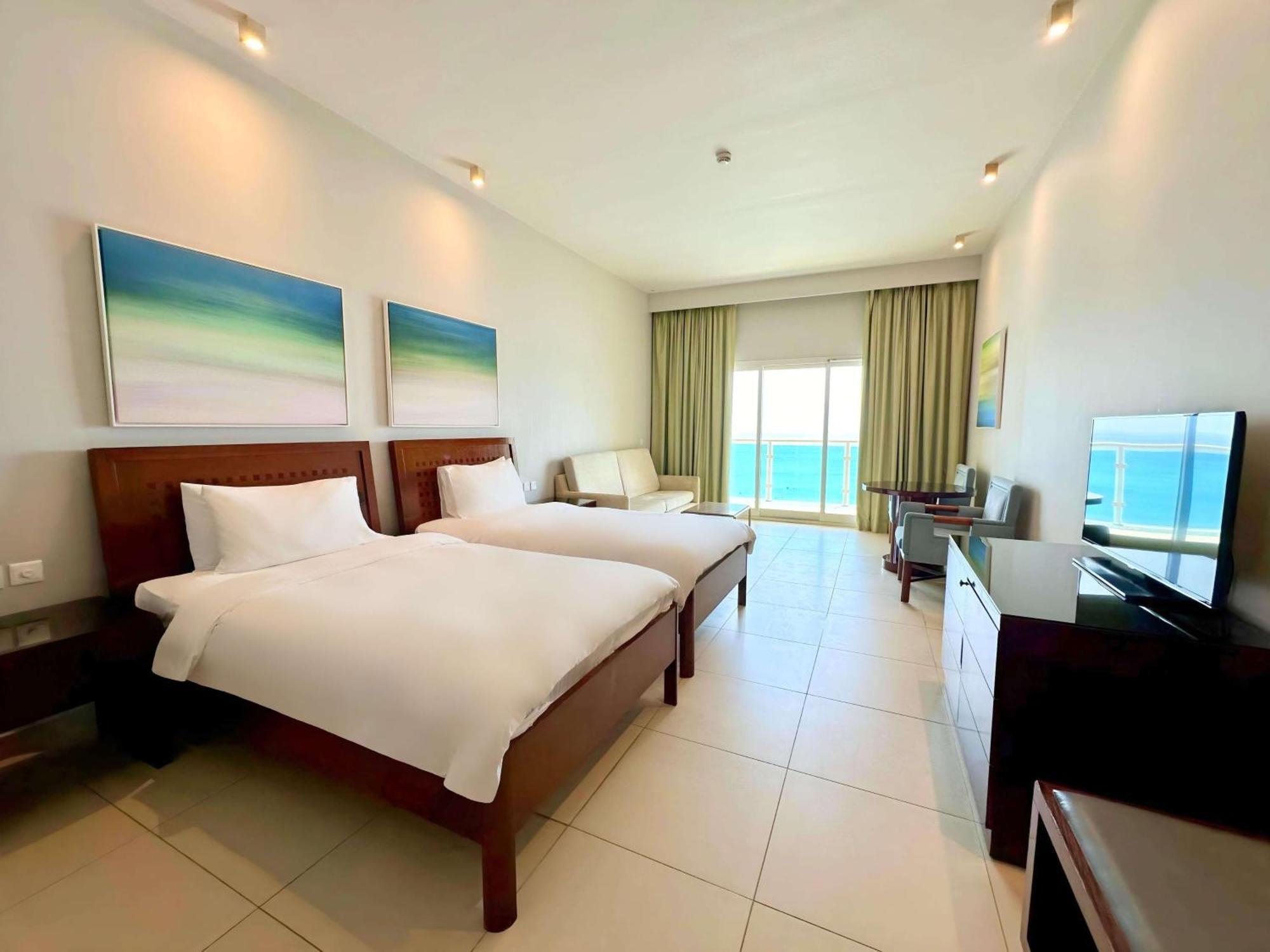 Radisson Blu Resort, Фуджейра Екстериор снимка Deluxe Room